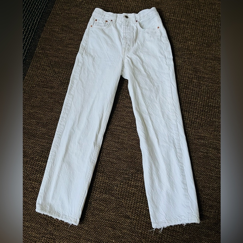 ZARA NEW! White High Rise Button Fly THE BLISS STRAIGHT Jeans Sz US 2